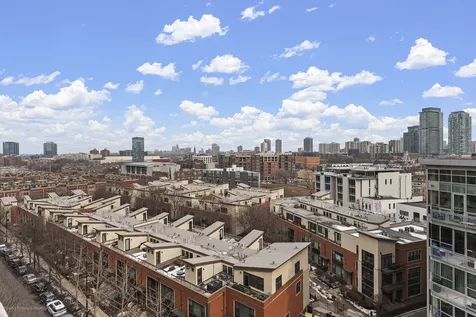 900 North Kingsbury Street Chicago IL 60610