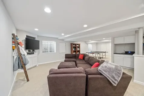1214 Ridgewood Court Vernon Hills IL 60061