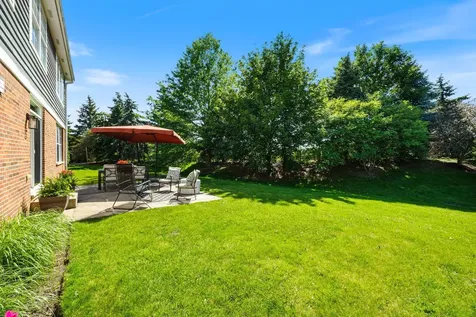 1214 Ridgewood Court Vernon Hills IL 60061