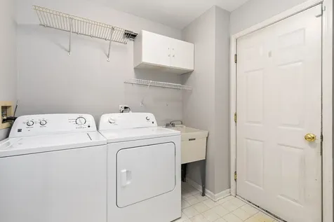 349 Hampton Court Crystal Lake IL 60012