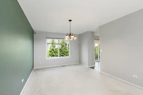 349 Hampton Court Crystal Lake IL 60012