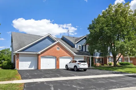 201 Charleston Court Schaumburg IL 60193