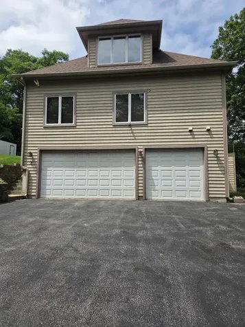 2 Echowood Drive Algonquin IL 60102