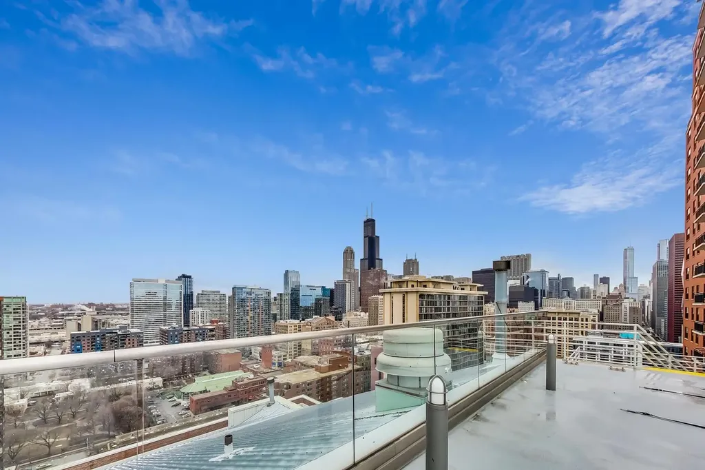 40 East 9th Street Chicago IL 60605