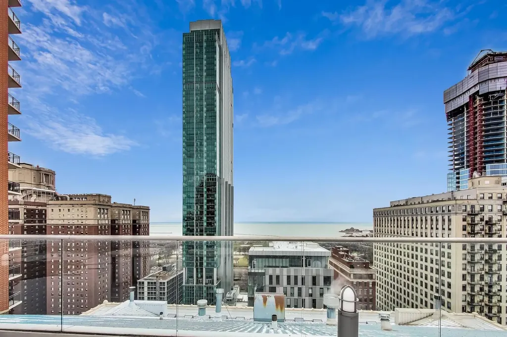 40 East 9th Street Chicago IL 60605