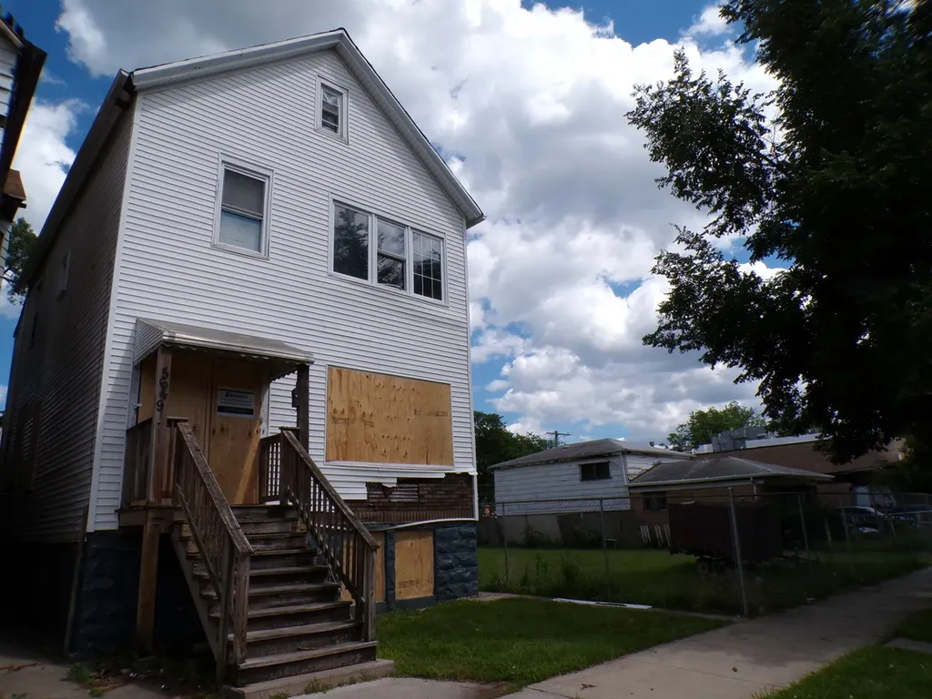 5649 South Shields Avenue Chicago IL 60621