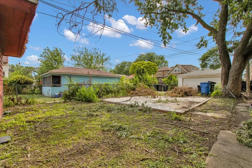9302 South Rhodes Avenue Chicago IL 60619