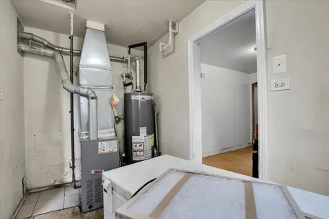 9302 South Rhodes Avenue Chicago IL 60619