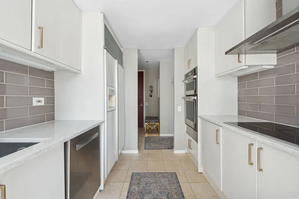 100 East Huron Street Chicago IL 60611