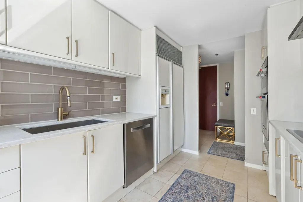 100 East Huron Street Chicago IL 60611