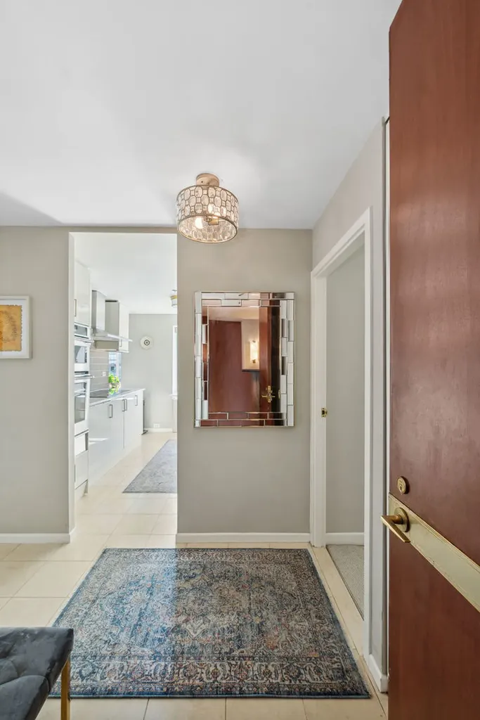 100 East Huron Street Chicago IL 60611