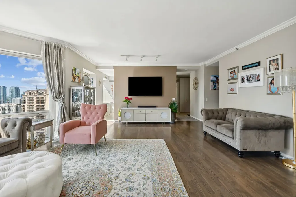 100 East Huron Street Chicago IL 60611
