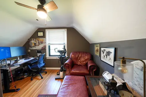 813 West Park Avenue Joliet IL 60436