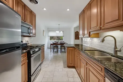 2604 North Windsor Drive Arlington Heights IL 60004
