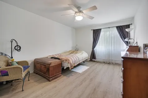 2604 North Windsor Drive Arlington Heights IL 60004