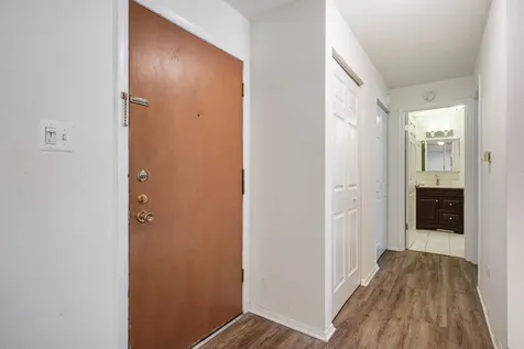 2604 North Windsor Drive Arlington Heights IL 60004