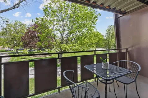 2604 North Windsor Drive Arlington Heights IL 60004