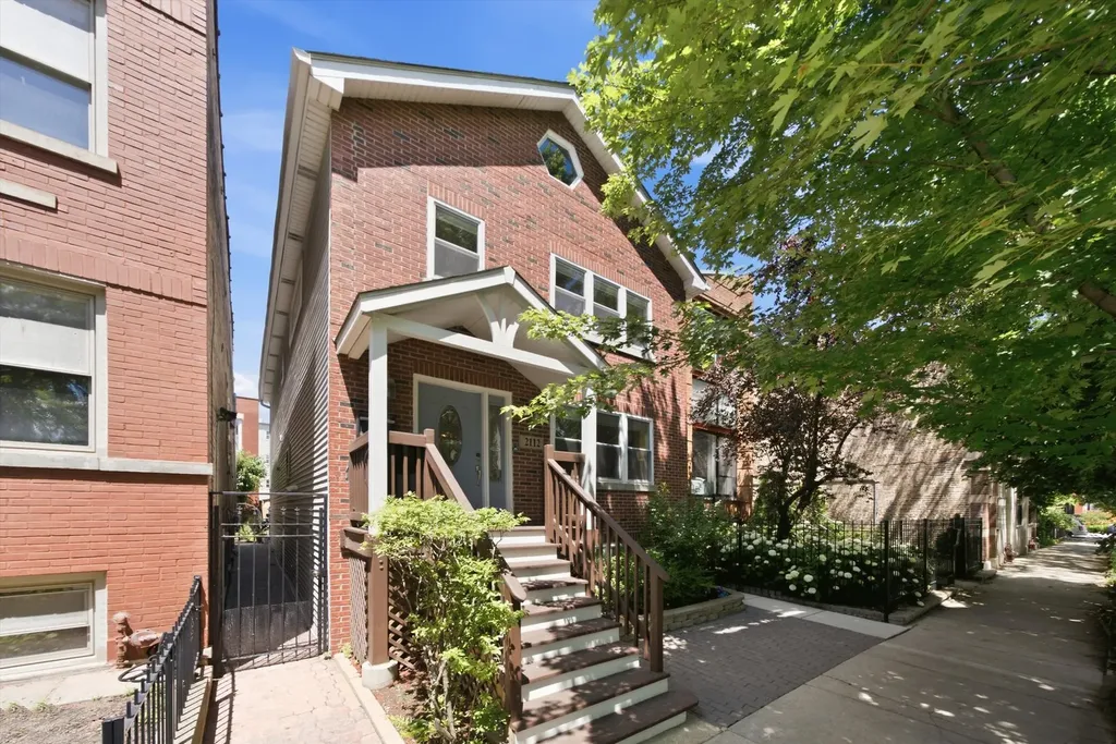 2112 West Superior Street Chicago IL 60612