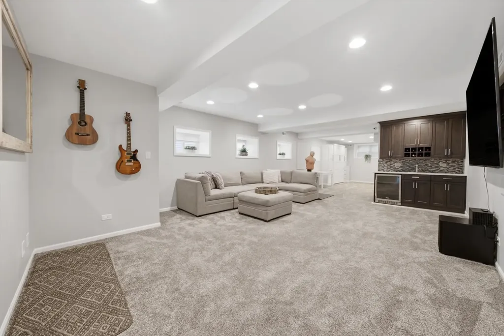 2112 West Superior Street Chicago IL 60612