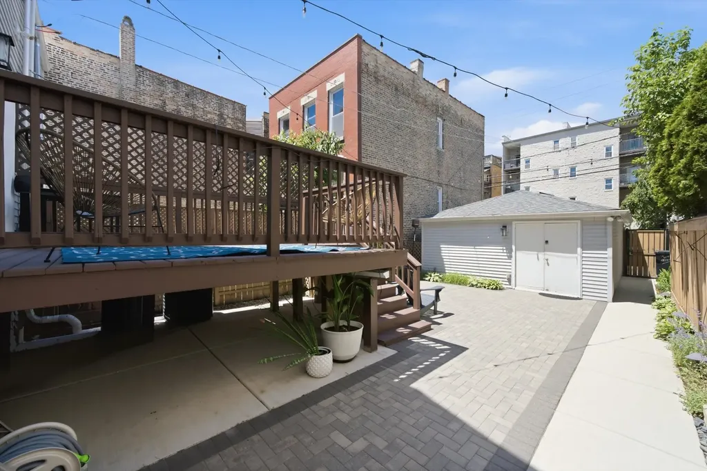 2112 West Superior Street Chicago IL 60612