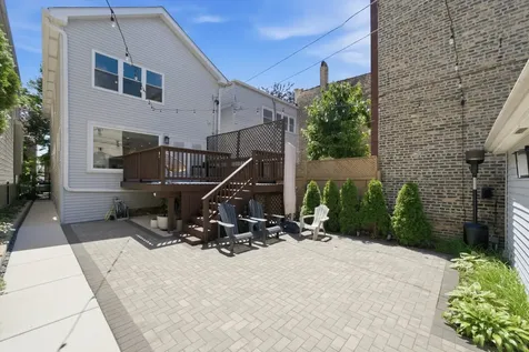 2112 West Superior Street Chicago IL 60612
