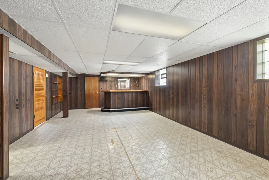 6235 South Nashville Avenue Chicago IL 60638