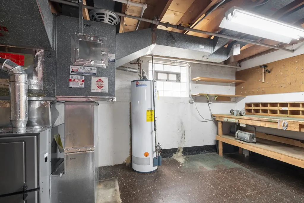 6235 South Nashville Avenue Chicago IL 60638