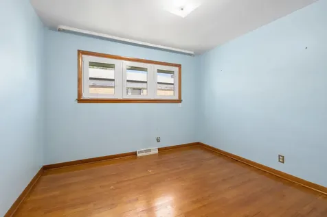 6235 South Nashville Avenue Chicago IL 60638