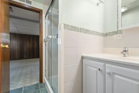 6235 South Nashville Avenue Chicago IL 60638