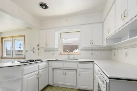6235 South Nashville Avenue Chicago IL 60638