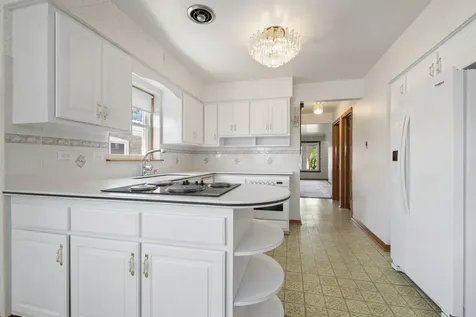 6235 South Nashville Avenue Chicago IL 60638