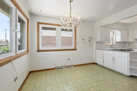 6235 South Nashville Avenue Chicago IL 60638