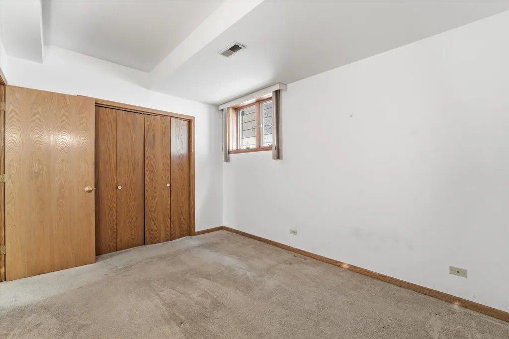 4818 North Sayre Avenue Chicago IL 60656