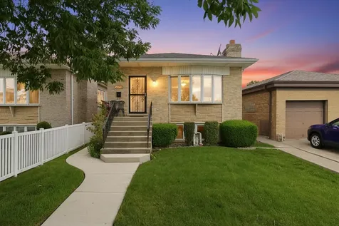 4818 North Sayre Avenue Chicago IL 60656