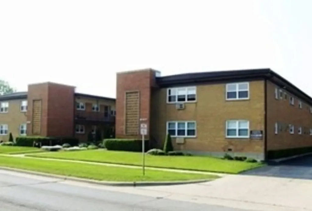 8407 West Dempster Street W Niles IL 60714