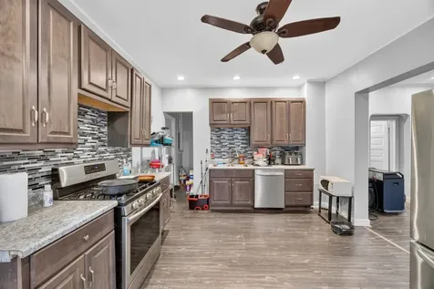 8956 South Dauphin Avenue Chicago IL 60619
