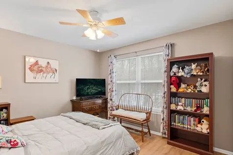 3214 Debra Drive Island Lake IL 60042