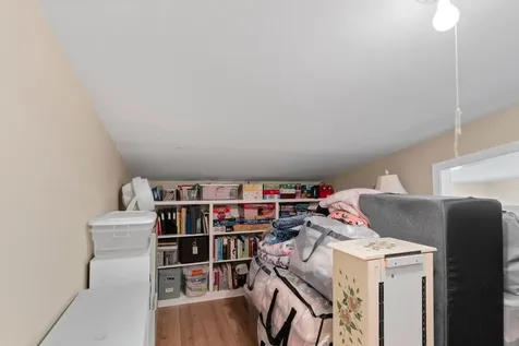 3214 Debra Drive Island Lake IL 60042