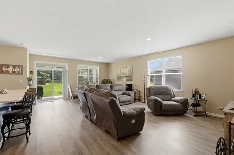1155 Heritage Court Pingree Grove IL 60140