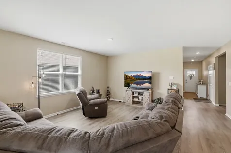1155 Heritage Court Pingree Grove IL 60140