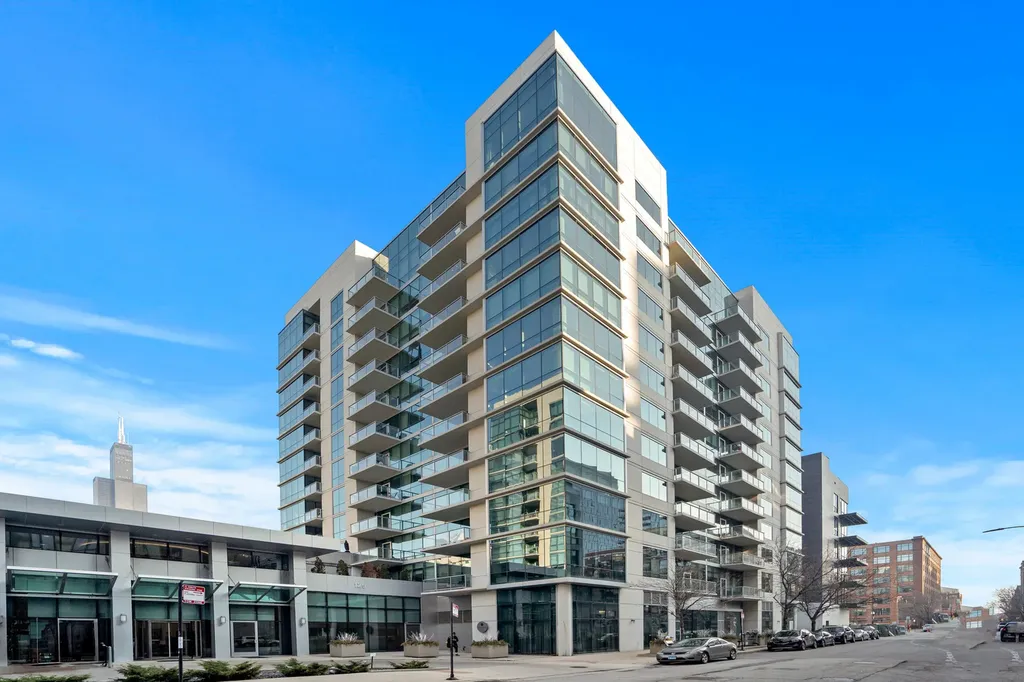 125 South Green Street Chicago IL 60607