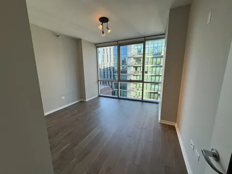 125 South Green Street Chicago IL 60607