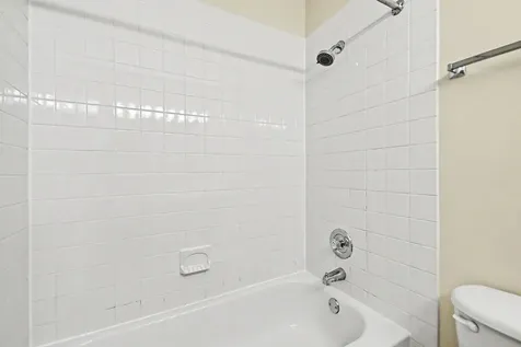 1833 Four Lakes Avenue Lisle IL 60532