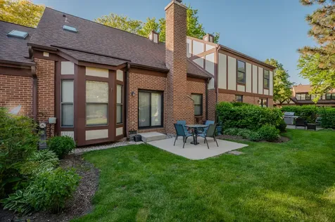 2807 Brighton Court Westchester IL 60154