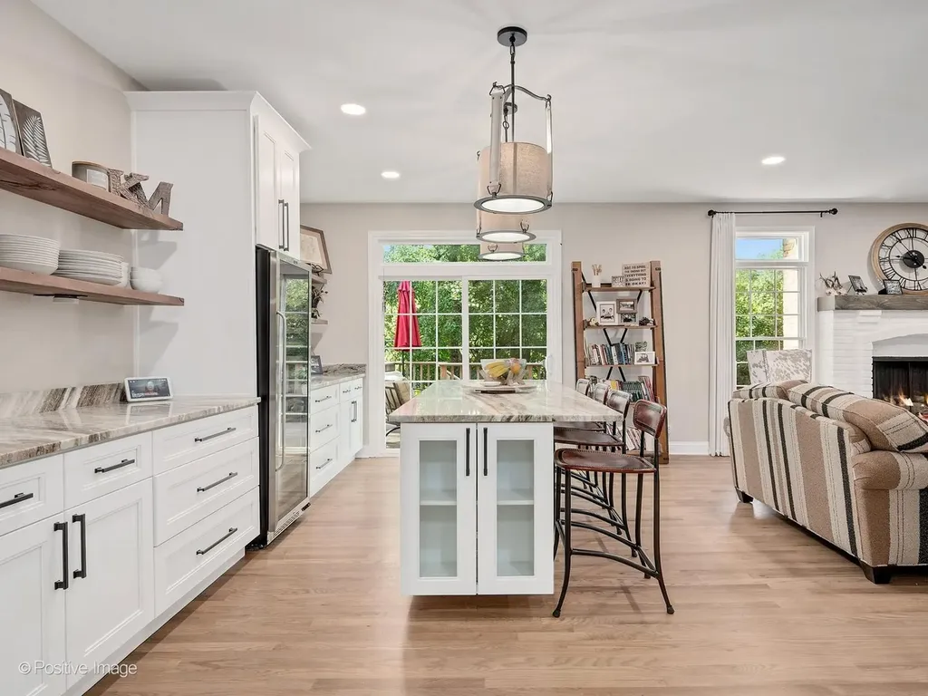 324 Turnberry Lane Glen Ellyn IL 60137