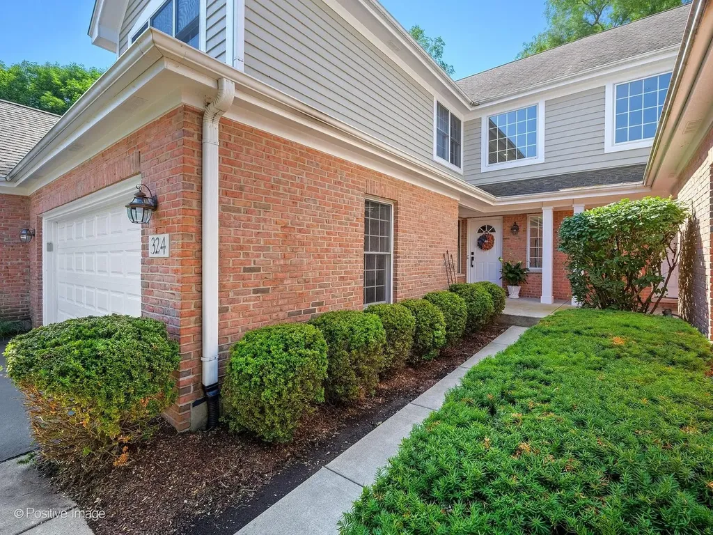 324 Turnberry Lane Glen Ellyn IL 60137