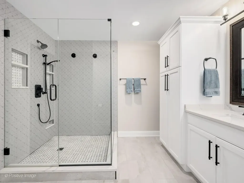 324 Turnberry Lane Glen Ellyn IL 60137