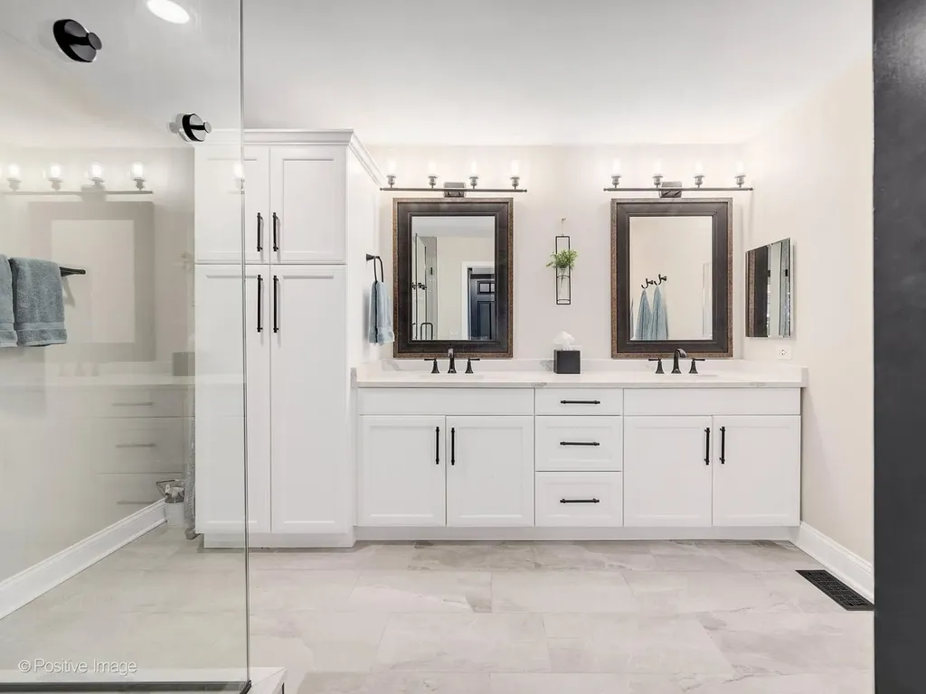 324 Turnberry Lane Glen Ellyn IL 60137