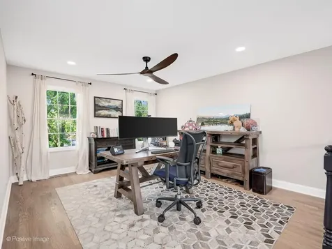 324 Turnberry Lane Glen Ellyn IL 60137
