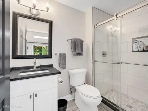 324 Turnberry Lane Glen Ellyn IL 60137